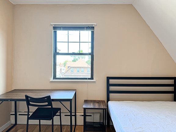 3rd image of 5856 Darlington Rd APT 4
