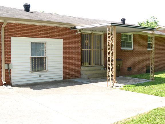 2nd image of 720 Rowan Dr