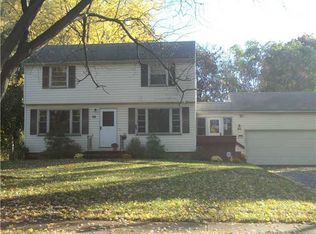 86 Villa Nova Rd, Rochester, NY 14617