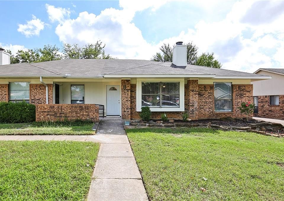 1st image of 103 Hickory Springs Dr
