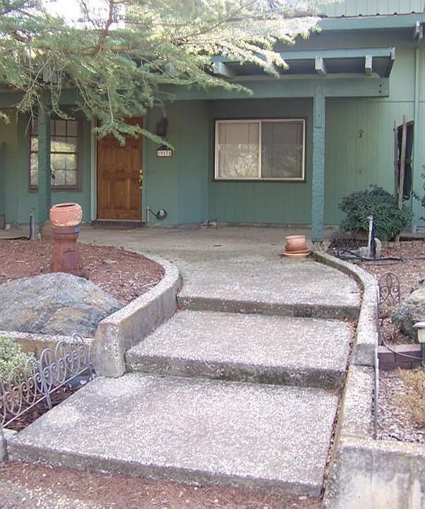 1st image of 19178 Hillcrest Dr