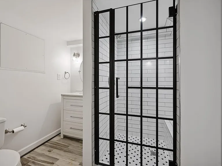 619 Wyeth St #1 — Photo 27