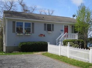4 Vine St, Gloucester, MA 01930