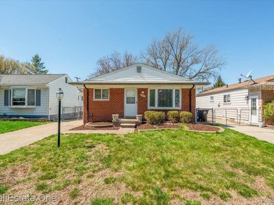 8041 Fremont St, Westland, MI, 48185
