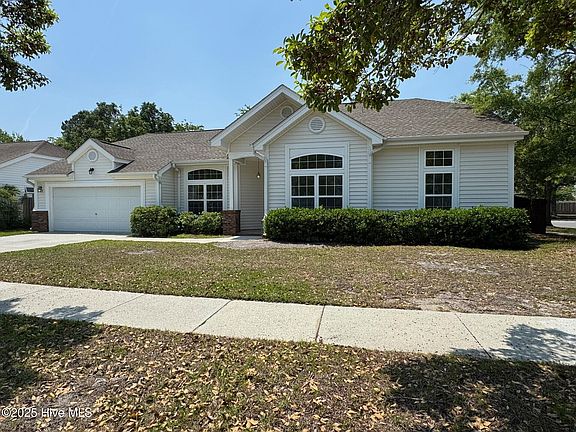 2nd image of 3902 Scots Place E