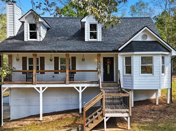 92 W Creekview Dr, Jasper, GA 30143