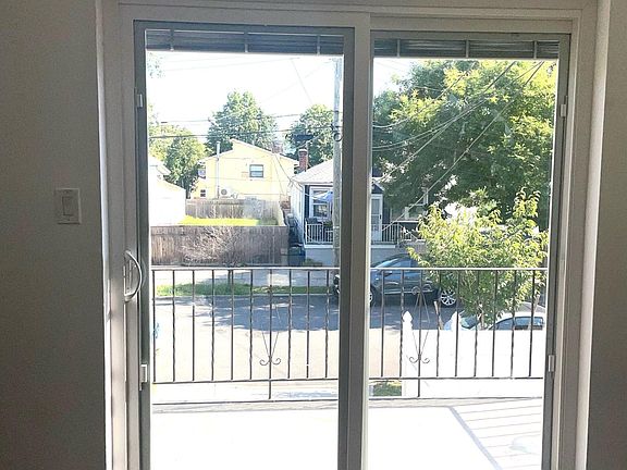 4th image of 205 Hosmer Ave #2