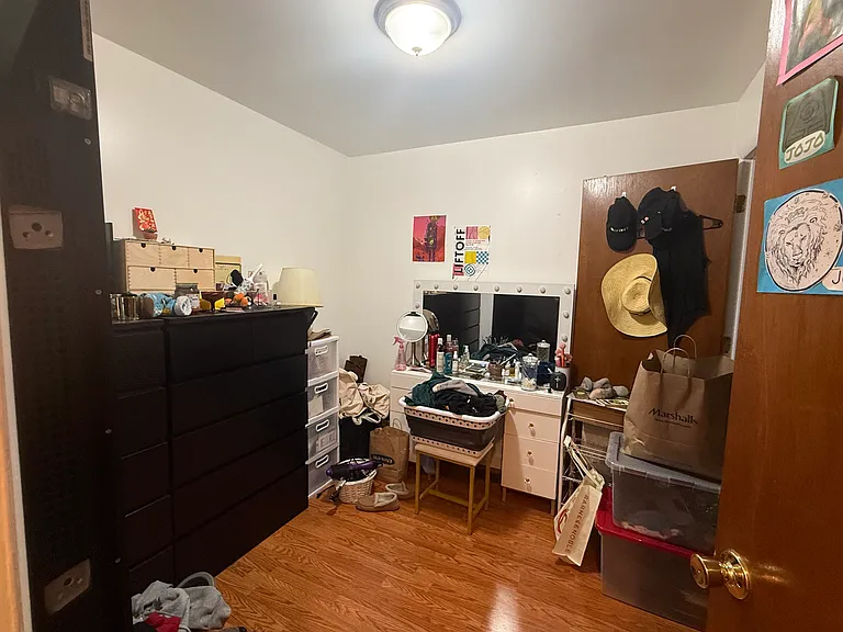 1010 Green St #2 — Photo 8