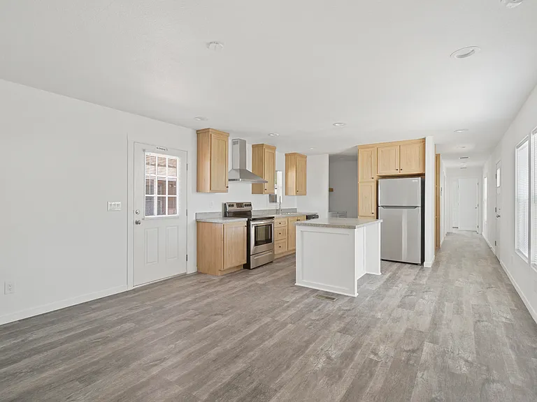 Paradise Groves Manufactured Home Community — Photo 12