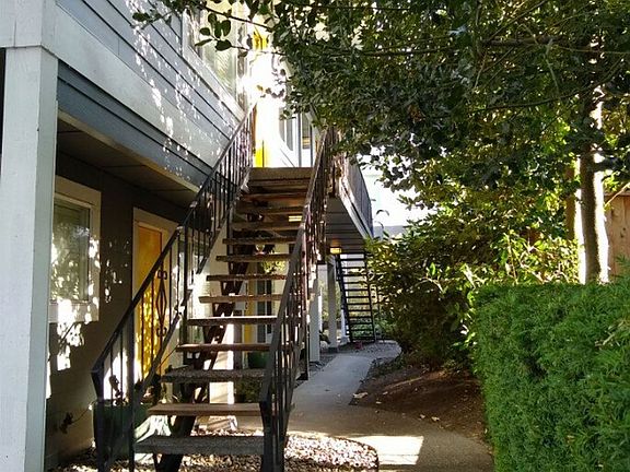 3rd image of 1221-1229 SE Ash St #5649685