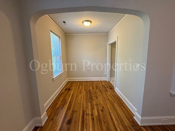 5th image of 1416 Glade St APT 7