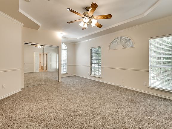 3rd image of 1504 Grapevine Creek Dr