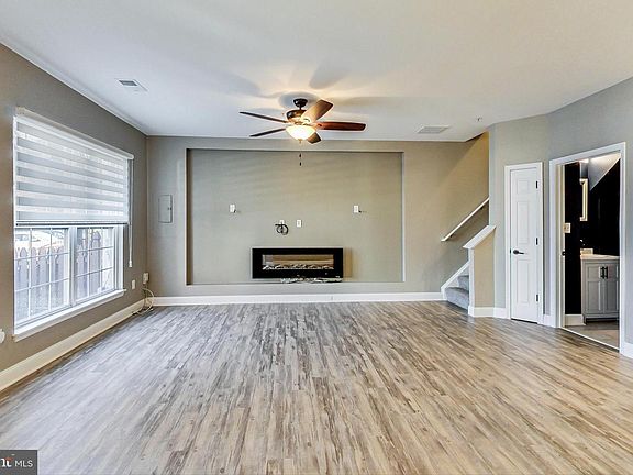 4th image of 8612 Sycamore Glen Ln