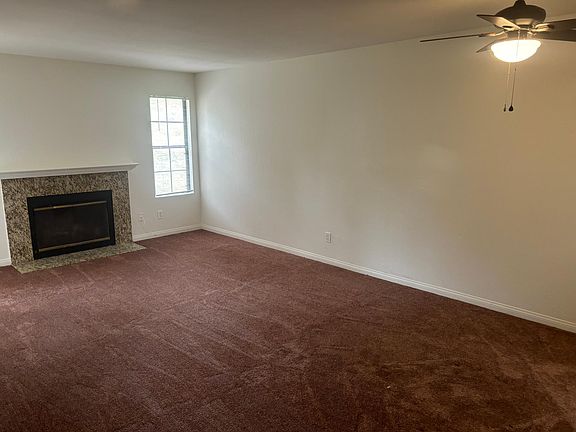 4th image of 12059 Alta Carmel Ct Unit 166