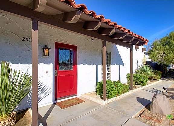 2nd image of 2911 N Cypress Rd