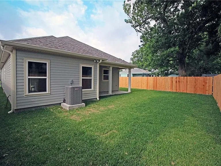 4517 Chalfant Dr — Photo 21