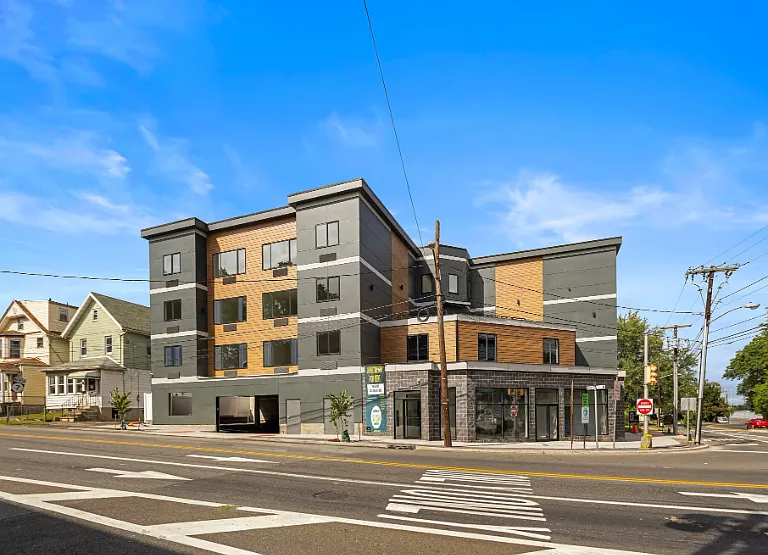 187 Main Street — Photo 1