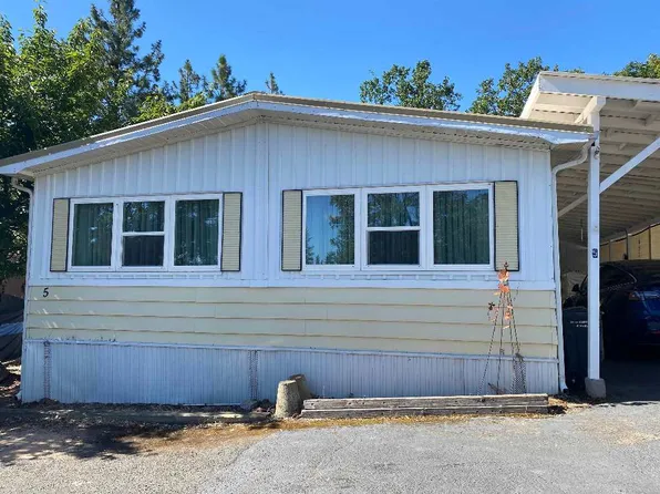 400 Hiram Page Rd #5, Yreka, CA 96097