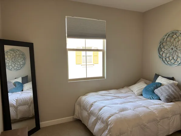 (undisclosed Address), Vista, CA 92084