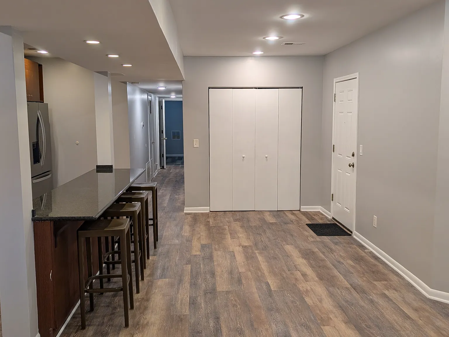 2 bed, 1500 sqft, $1,900 — Photo 4