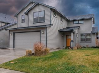 20783 SE Helen Ln, Bend, OR 97702