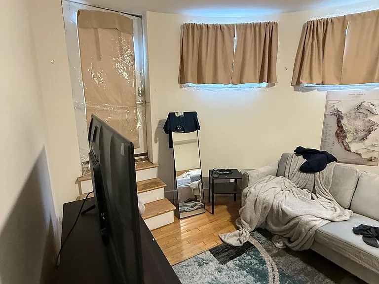 877 Beacon St #1A — Photo 9
