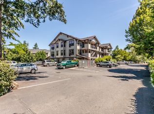 737 NE 99th Ave APT 10, Portland, OR 97220
