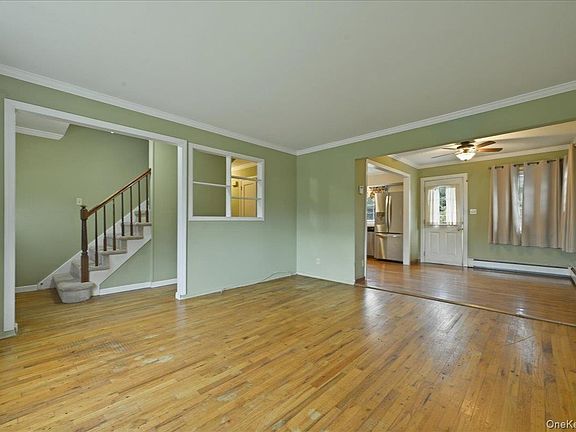 5th image of 207 Sullivan Avenue