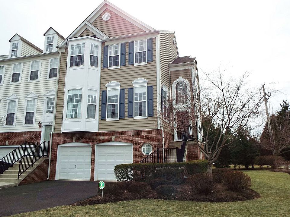 1st image of 101 Hilltop Ct. ##25