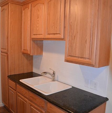 2nd image of 897 Northrup St APT 3