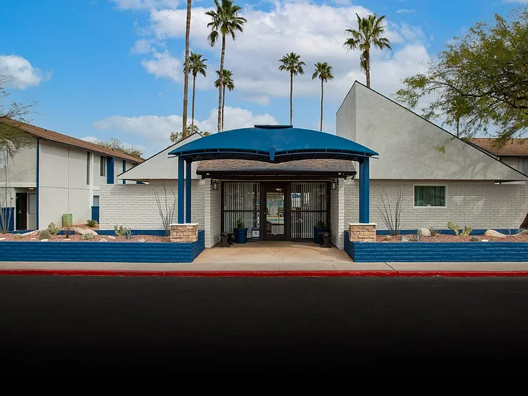 Midtown on Seneca — Photo 27