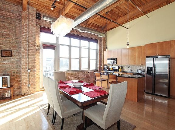 4th image of 2111 W Churchill St #P-24