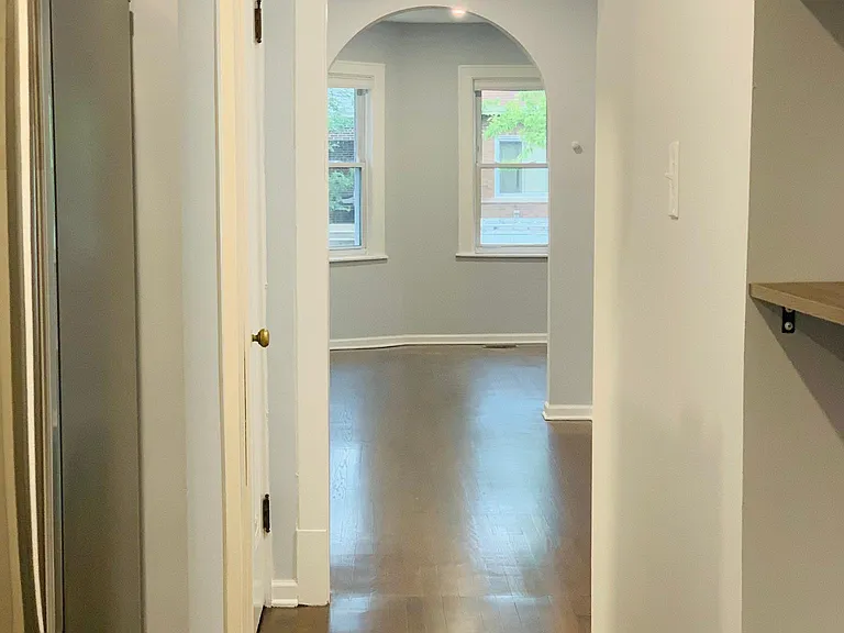 3331 N Neenah Ave #1 — Photo 25