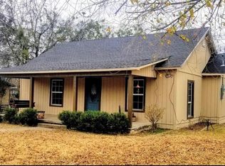 506 W Paine Ave, Comanche, TX 76442