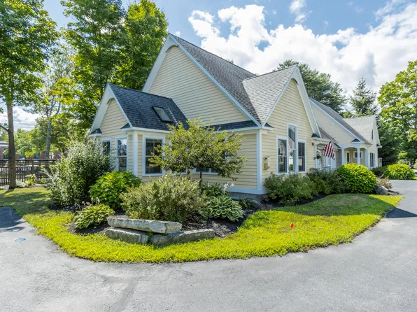 7 Village Way #7, Cumberland, ME 04021