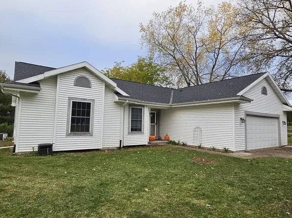 W10511 E Harmony Dr, Lodi, WI 53555
