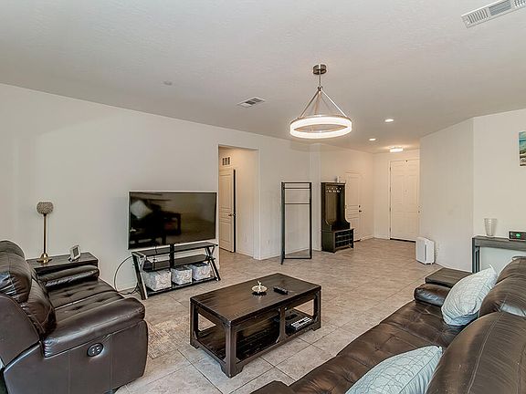 5th image of 544 E Copper Avenue