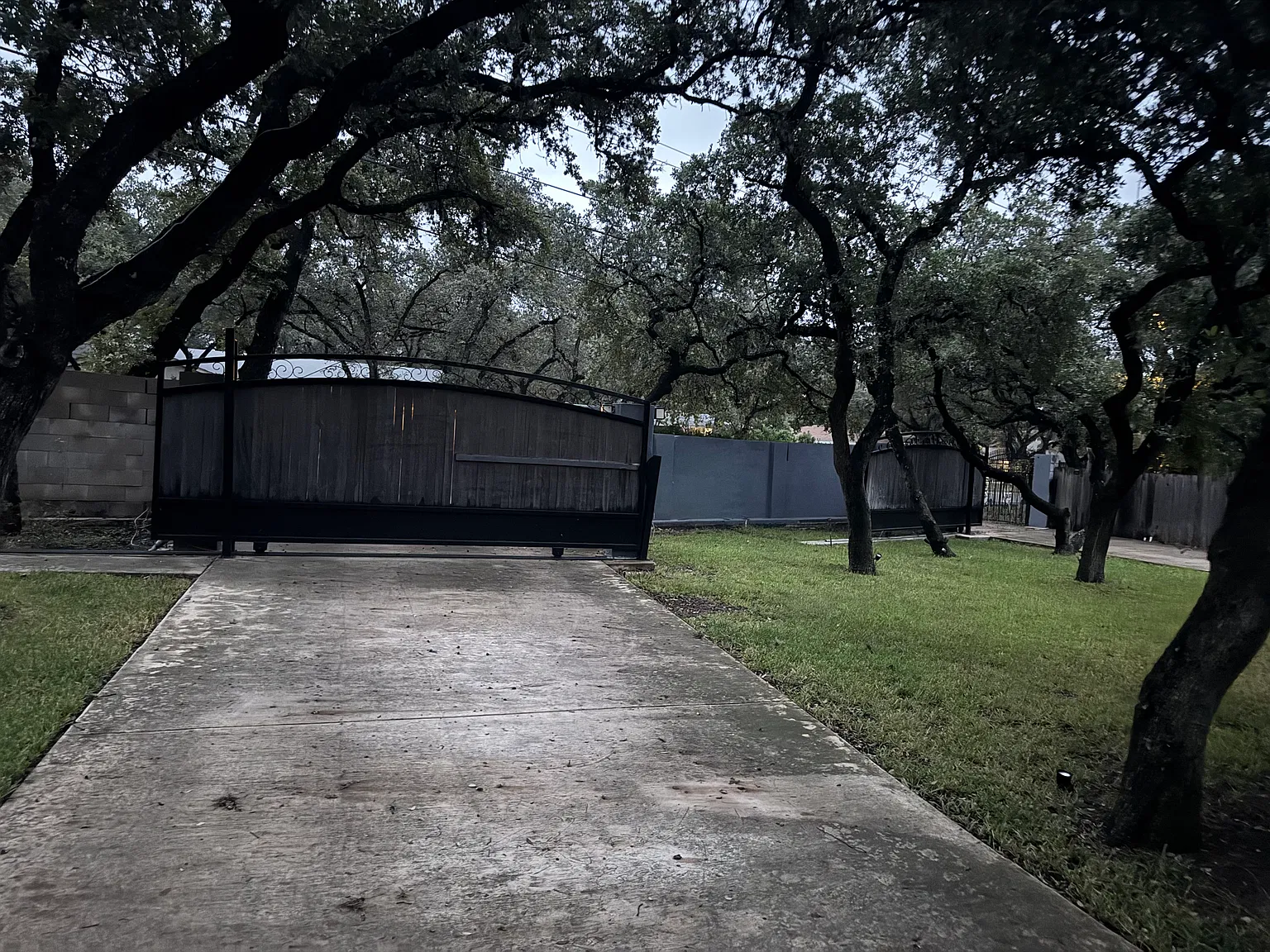 4 bed, 4.5 bath, 3600 sqft, $4,300 — Photo 3