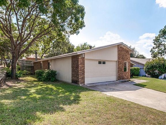 3rd image of 6600 Forestview Dr
