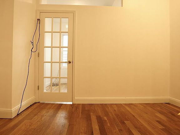 3rd image of 297 Wyckoff Ave APT 2L