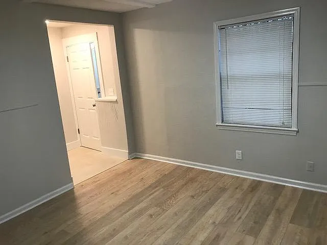 916 Glenwood Dr #C — Photo 3