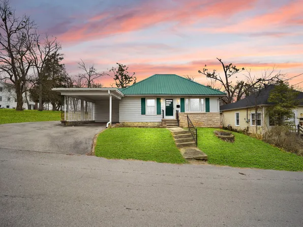 327 Barr St, Harrodsburg, KY 40330