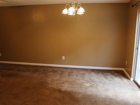 5th image of 232 Cottonwood Creek Cir
