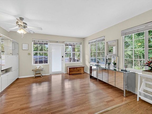 4th image of 5541 W Broward Boulevard