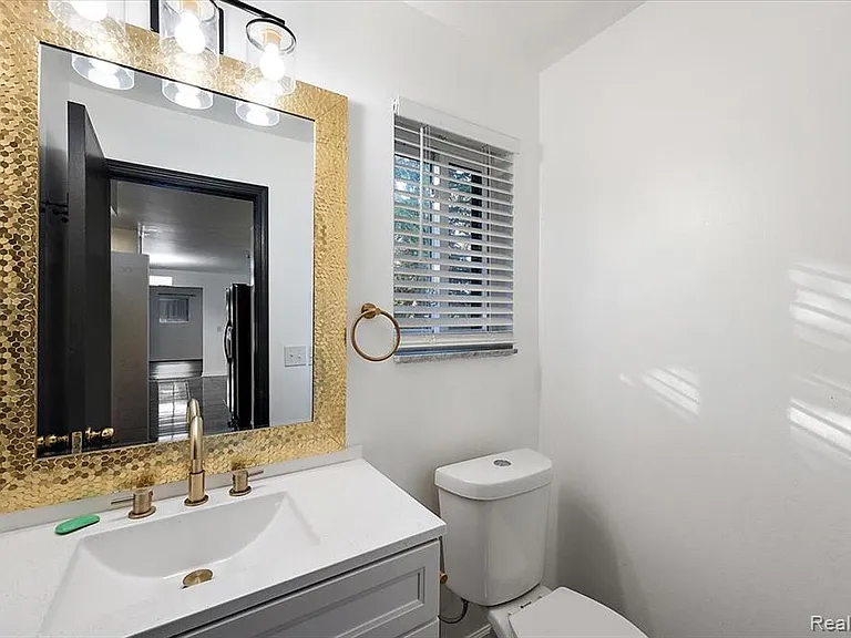 48156 Virginia Ct — Photo 19