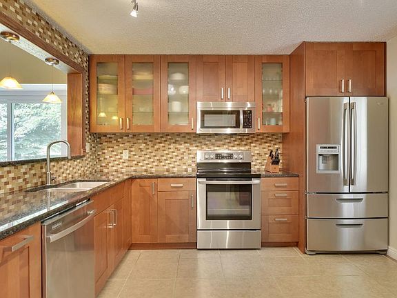 4th image of 11405 51st Ave N