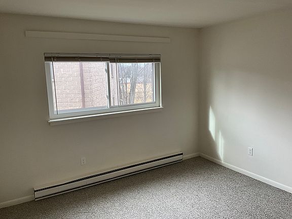 4th image of 156 W Cedar St #35
