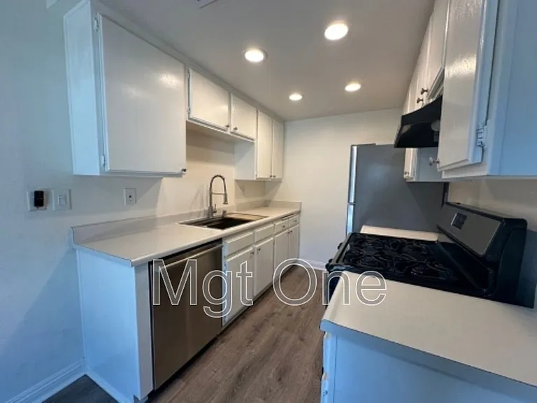 12213 Orchid Ln #A — Photo 3