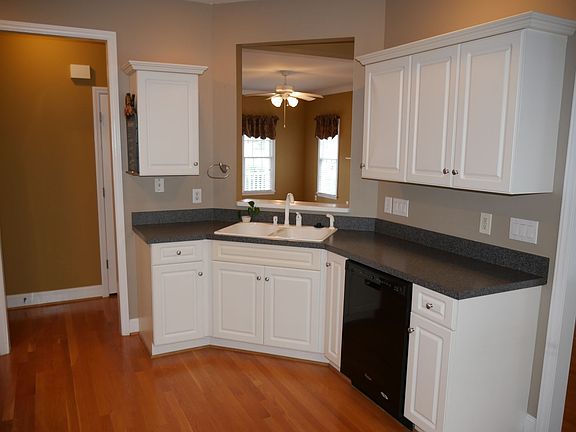 5th image of 436 Thomas Ross Ln