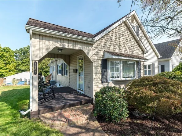 3102 S Front St, Whitehall, PA 18052